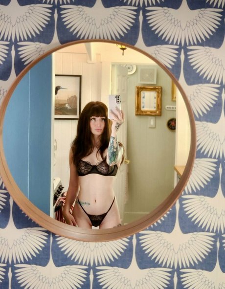 Stevie Moon model adult archive