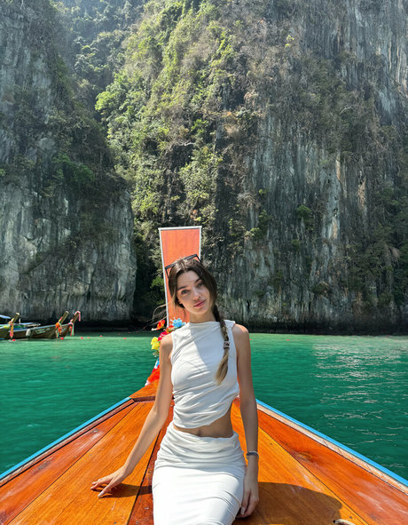 orynavirginvip high quality actress pictures