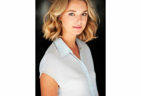 Ellie Gall beautiful actress image