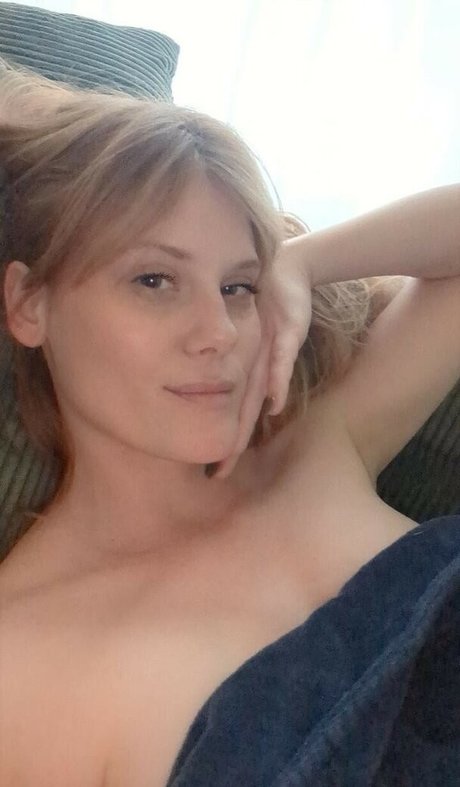 Tea2cute erotic model photo