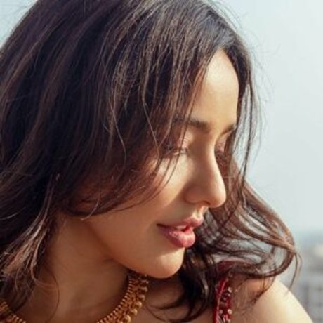 Neha Sharma model best pic