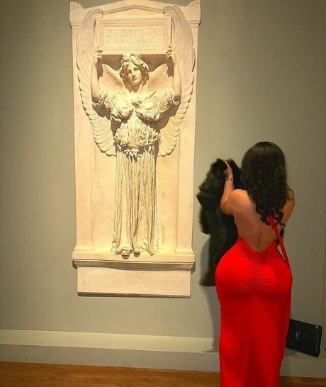 Roxsana Diaz model sexy pics