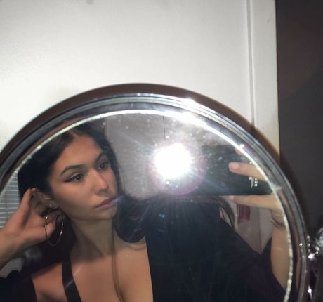 Marisa G xxx star image