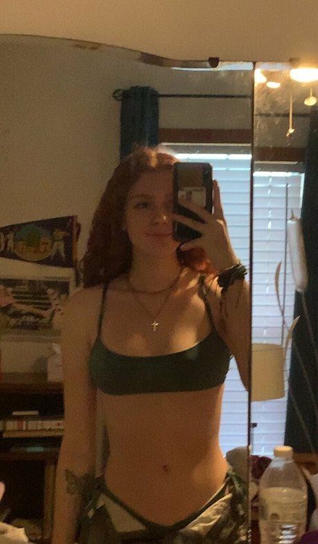 Kxxlyn naked actress photo