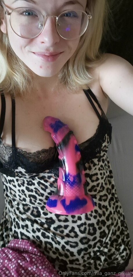 mia ganz privat nudes pornstar img