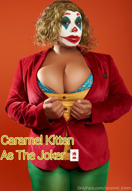 Caramel Kitten pretty model pics