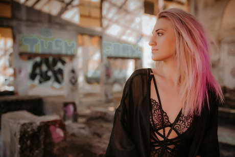 Nikolet_ pretty star gallery