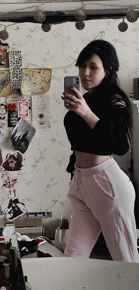 Scarletspyada nudes star pics