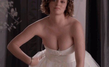 Rachel Bloom hot actress photos