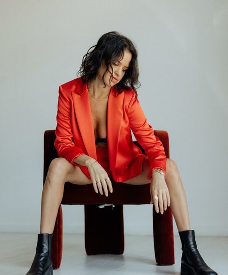 Carly Morgan Gross pretty actress pic