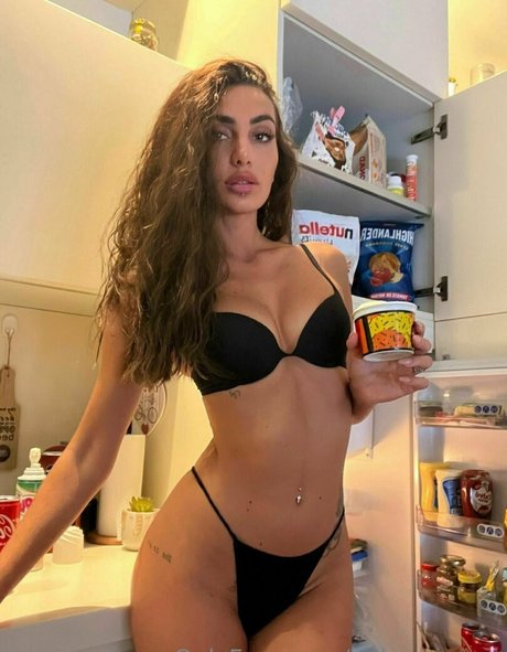 mikyymouse naked actress galleries