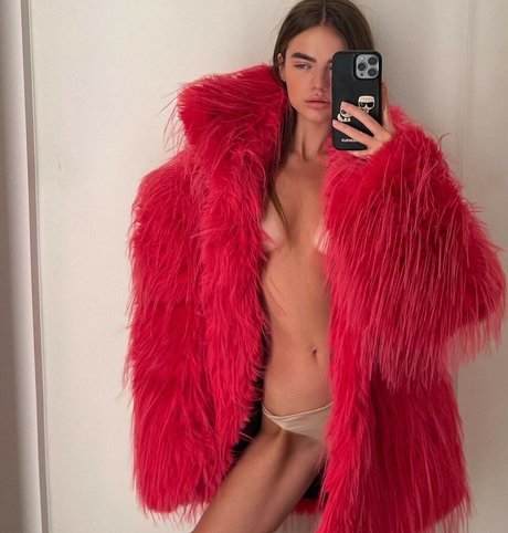 Veronika Hanberg nude model gallery