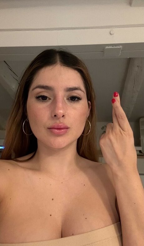 Redheadheidy pornstar adult pictures