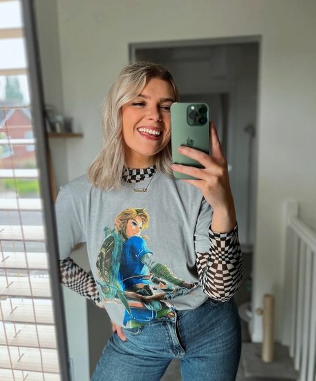 Emmalition model xxx galleries