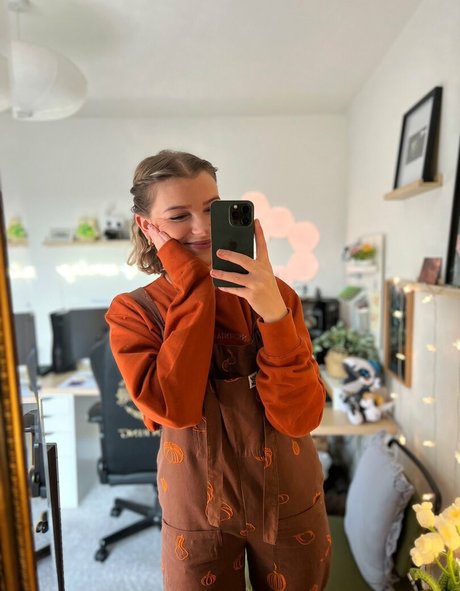 Emmalition pornstar pretty gallery