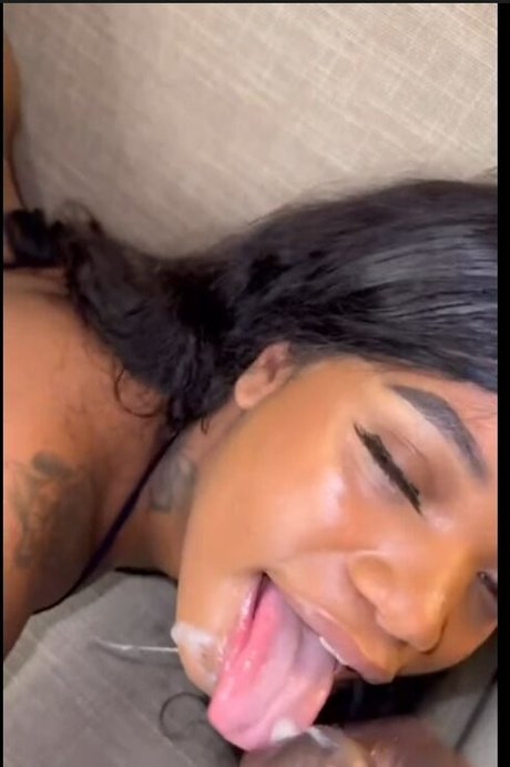 millidadonn model pretty photo