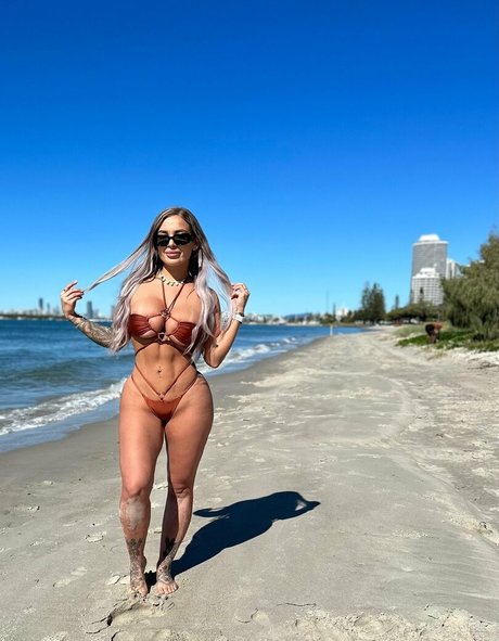 itshayleydavies free nice model pic