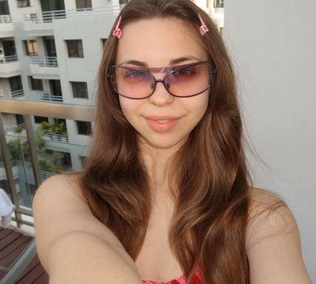 Thelizasayss star free pic