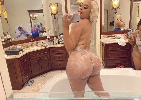 nynyirene1 perfect pornstar pictures