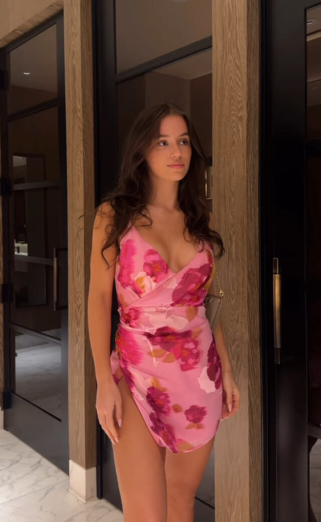 Ha1ley Gr1c3 pornographic actress gallery