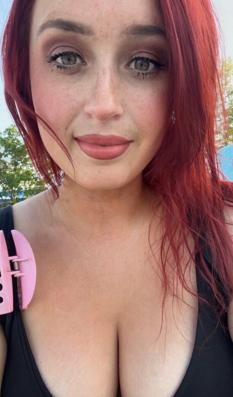 youcancallmemommy22 exclusive model pics