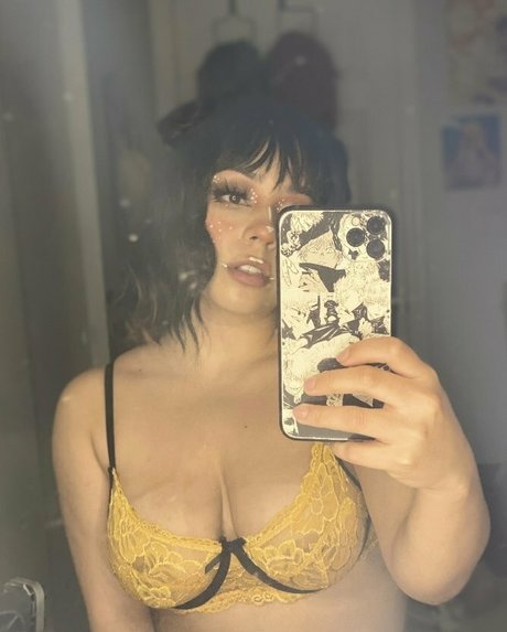 lala dragons nude model pic