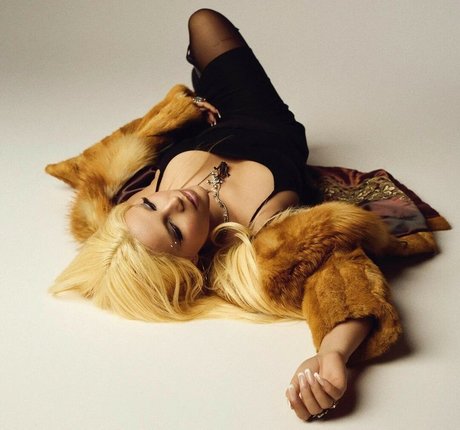 Inde Navarette xxx star galleries