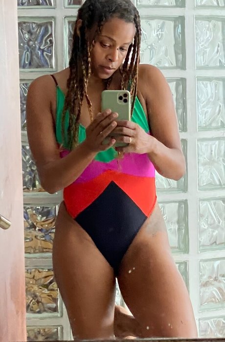 Roberta Rodrigues exclusive pornstar archive