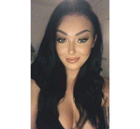 Abi Parker star exclusive archive