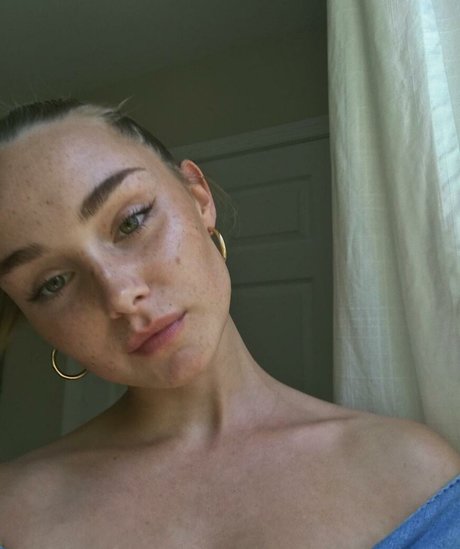 Alice Kristiansen pretty actress photo