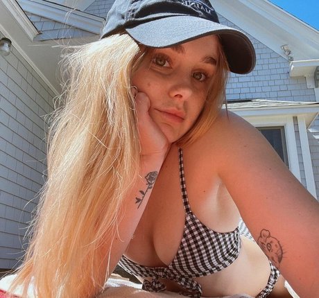 Alice Kristiansen high quality actress pic