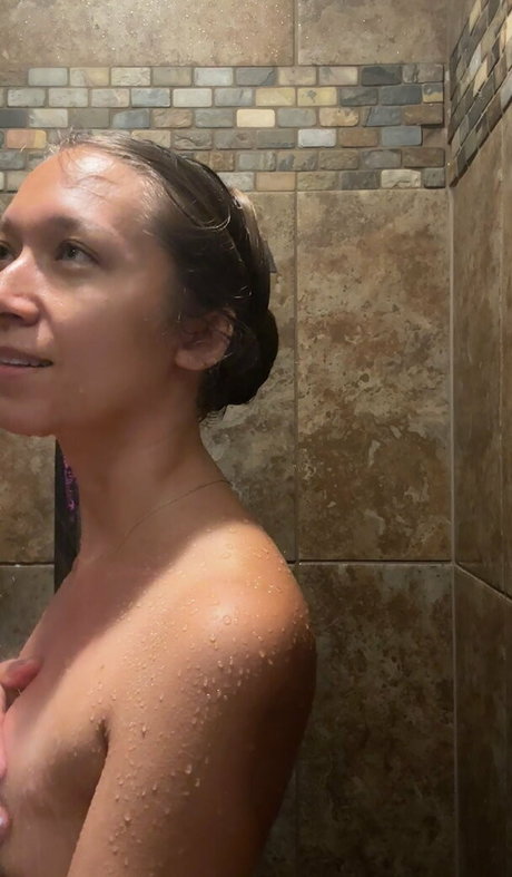 Nikita Crump model galleries