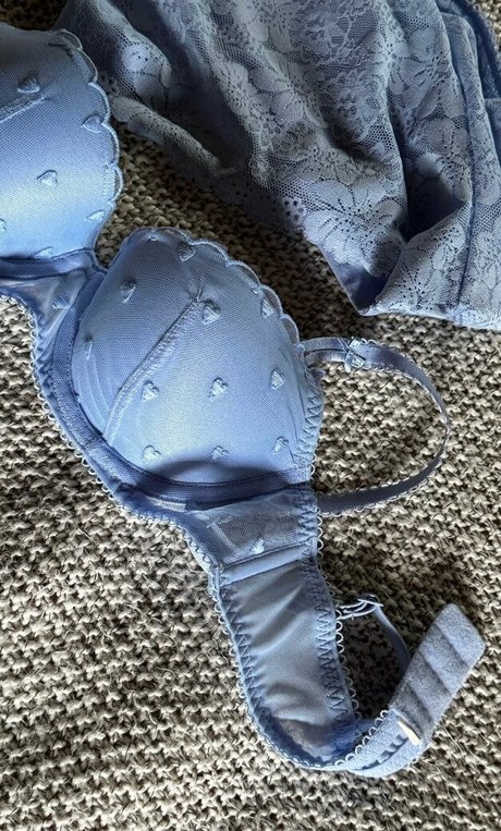 Nikita Crump pornstar top pic