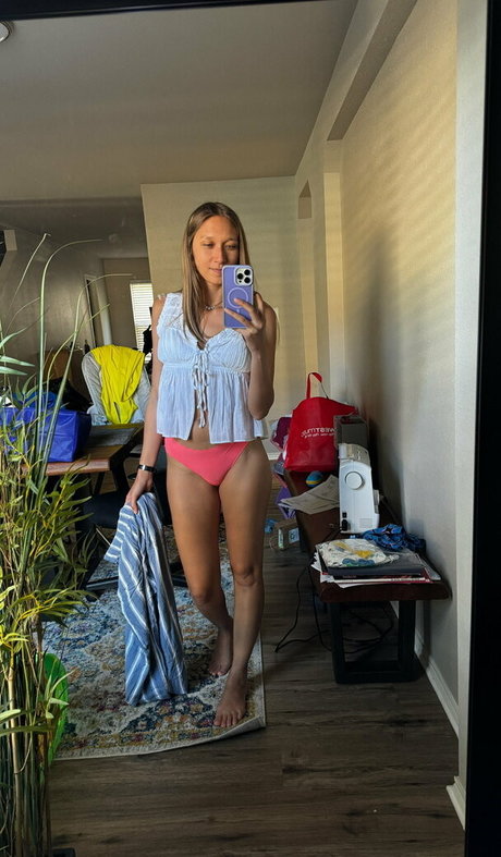 Nikita Crump star exclusive galleries