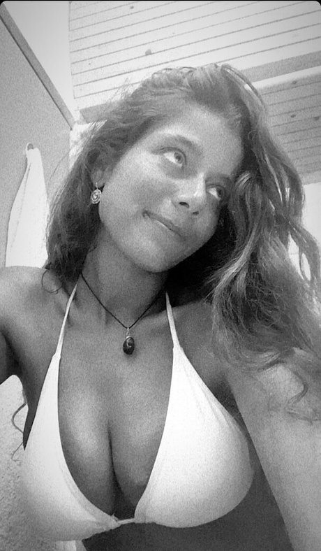 Li Yam Dvash sex model photo