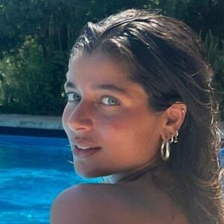 Li Yam Dvash naked model picture