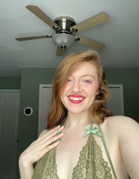 daphnedelrosefree star art pics