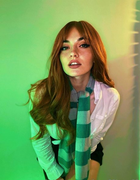 bom69bom69 model free pic