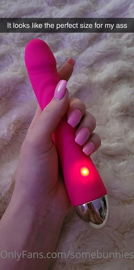 somebunnieswife xxx model picture