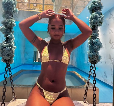 Miaz1234 sex star photo