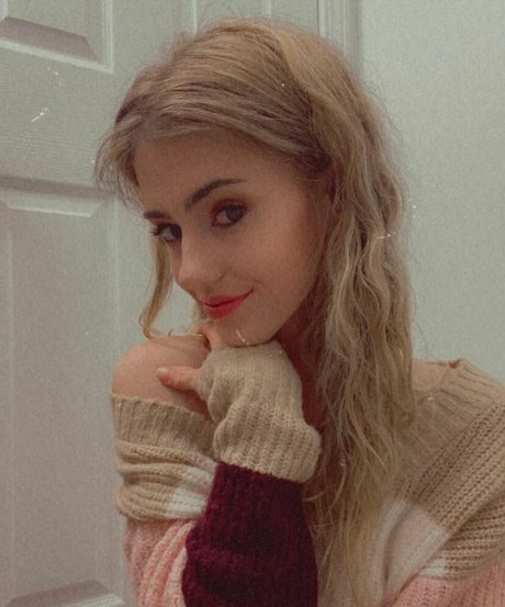 Abby After Dark star erotic pictures