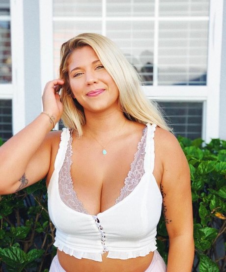 Stacy Perkins pornstar nude pic