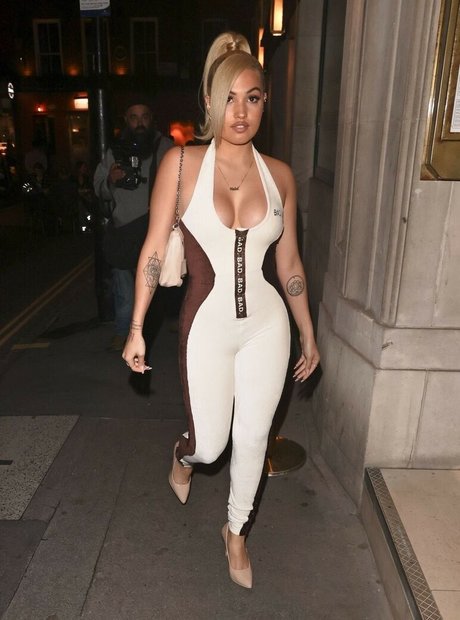 Mabel McVey hot star photos