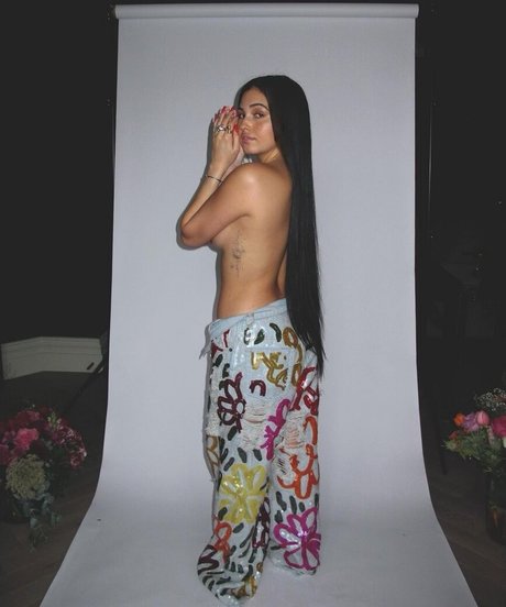 Mabel McVey art model photos