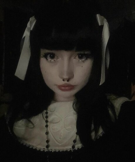 Spinechillx actress photo