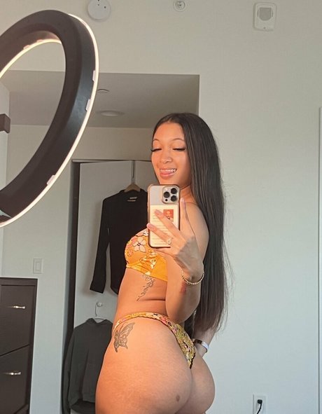 celinaxoxo erotic pornstar image