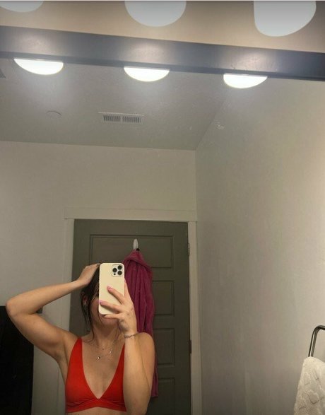 kylienelson model sex photo