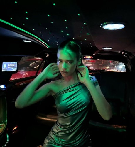 Olivia Neill star nice image