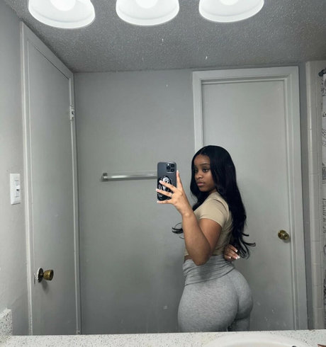 Iamdajahzhane model sexy galleries