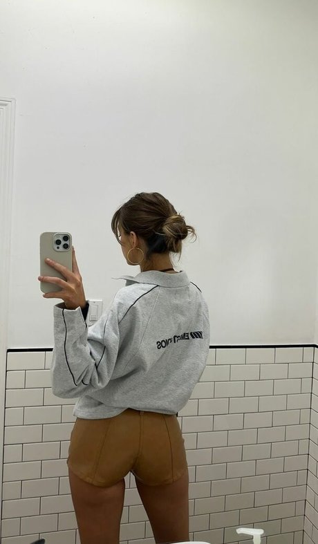 Catbkennedy star hot pictures